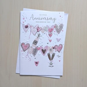 Zum Jahrestag Karte - besonderes Paar offene Hochzeit zu beiden Herzen Blumen - Bild 1 von 3