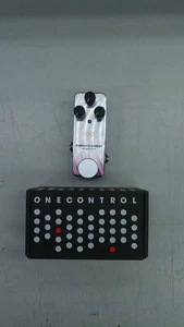 ONE ONTROL PURPLE PLEXDIST Effector - Picture 1 of 11