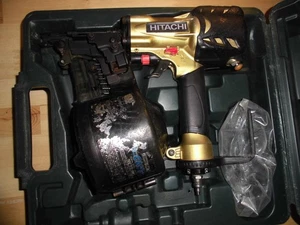 Hitachi High-Pressure Nailer NV75HMC Gold - Picture 1 of 3