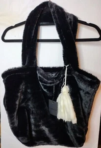 Do Everything In Love Faux Fur Plush Handbag NEW - Picture 1 of 4