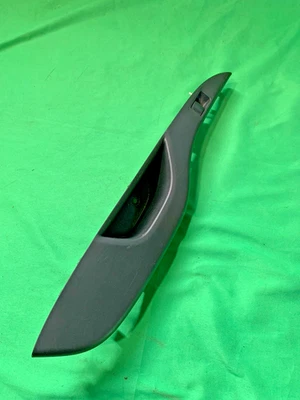 2017-2024 Mitsubishi Mirage Left Rear Window Switch OEM — 第 1/4 张图片