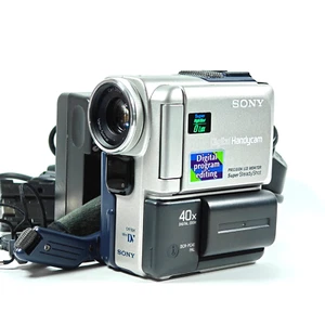 SONY Handycam DCR-PC4E Camcorder MiniDV NightShot Digital Video Camera + Charger - Picture 1 of 17