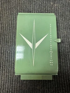 Buscador de listas Bates de archivos de direcciones de colección director almohadilla de mediados de siglo verde/blanco EE. UU. - Imagen 1 de 9