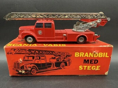 Camión de bomberos Tekno Toys #445 Scania Vabis con caja original juguete de acero de colección bonito Foto 1 de 4