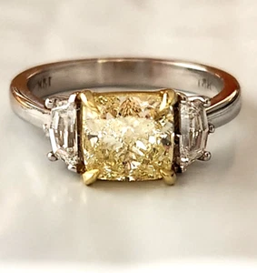 GIA 2.51ct Fancy Light Yellow And White Diamond Engagement Ring 18K - Picture 1 of 12