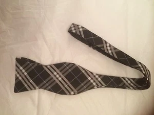 Bowtie IZOD Negro Gris Azul a Cuadros Bowtie NUEVO SIN ETIQUETAS padrinos - Imagen 1 de 3