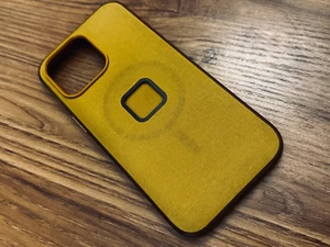 Peak Design Everyday Case - iPhone 15 Pro Max - Sun - Great condition - Boxed - Picture 1 of 4