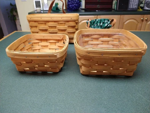 Longaberger Lot Of 4 Baskets Hanging Small & Medium Square and Round with Handle Cover
