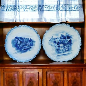 2 antichi piatti Doulton Burslem blu Shakespeare & Anne Hathaway's Cottage LEGGI - Foto 1 di 18