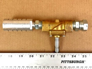 Hydraulic/Pneumatic Flow Control Valve - Picture 1 of 8