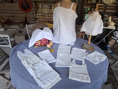 10 Petites Nuisettes coton linon Brode Et 2 Soutien Gorge Vintage Deco a teinter - Photo 1/4