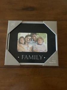 Brand NEW - Personalized "Family" Mousepad Holds Picture - Picture 1 of 2
