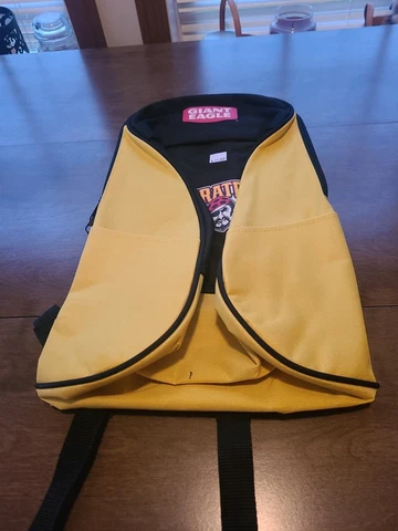 Nice Pittsburgh Pirates SGA Backpack. Giant Eagle Cover