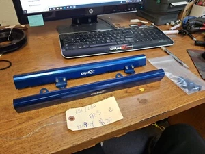 CBM MOTORSPORTS LS1/LS6 FUEL RAILS BLUE - Foto 1 di 4