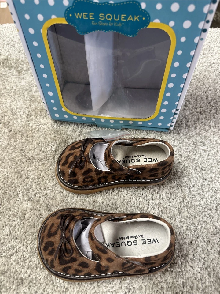 Zapatos Wee Squeak CoCo Mary Jane con estampado animal. Nuevo en caja. Tallas 3-12 Foto 1 de 4