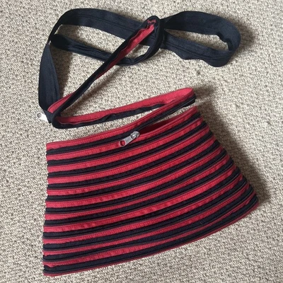 Y2K Women’s Novelty Zip Shoulder Bag Punk Emo Black Red - Image 1 of 4