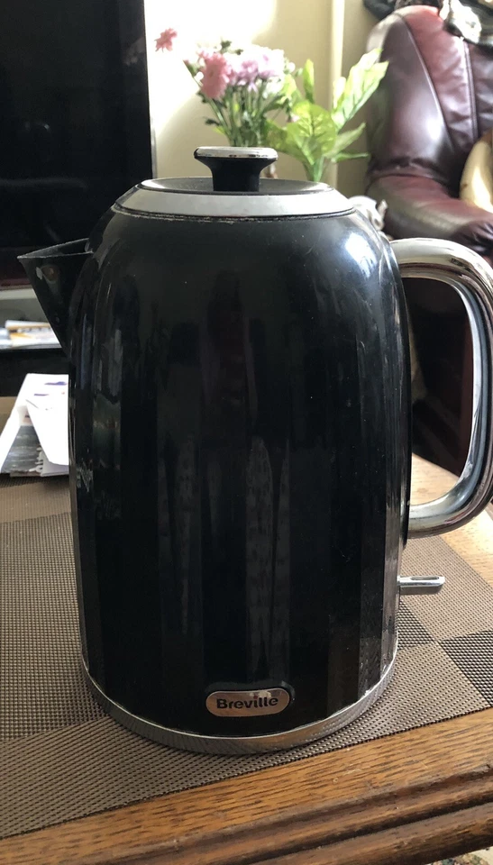 Breville Impressions Electric Kettle 1.7L 3000 Watt - Black (VKJ755 ) - Image 1 of 1