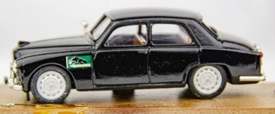 BRUMM 1950 Alfa Romeo 1900 Policía (Negro) Escala 1/43 Modelo Diecast ¡NUEVO, RARO! Foto 1 de 3