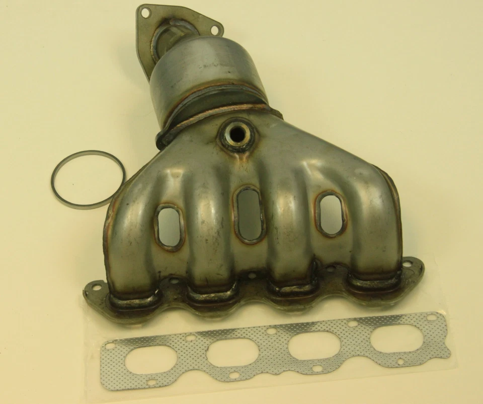 2011 Chevrolet Aveo5 1.6L L4 Manifold Catalytic Converter - Image 1 of 1