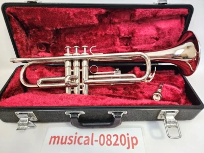 Tromba Yamaha YTR-1310 con custodia rigida argento nichel boccaglio - Immagine 1 di 4