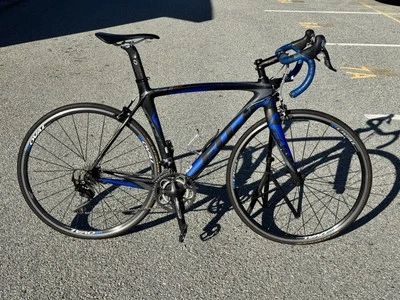 Fuji SST 3.0 LE  C4 Carbon Fiber ROAD Bike S/M 54cm Shimano 105 22speed - Image 1 of 4