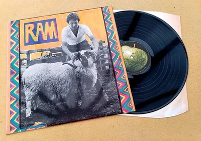 McCARTNEY " RAM " SUPER ORIGINAL DARK APPLE LABELLED UK LP WITH WHITE SPINE - Image 1 of 4