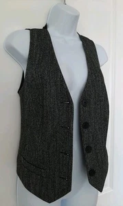Express Women’s Vest Size 6 Black Floral Back Lace Sleeveless Button Up V Neck - Picture 1 of 14
