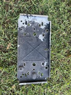 Soporte de matrícula delantero Chevrolet Monte Carlo 1978-1980 Foto 1 de 2