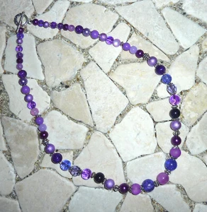 ★ mittellange Kette ★ Collier ★ lila & violett ★ - Picture 1 of 1