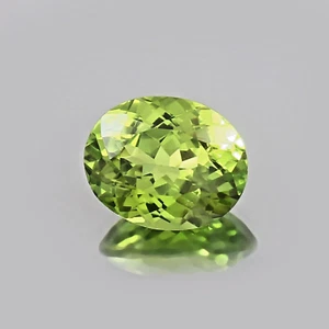 AAA 10x8 MM Natürlich Ceylon Grün Peridot Saphir Oval Schliff Lose Edelstein - Bild 1 von 6