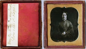 1/6 PLATE DAGUERREOTYPE PHOTO PORTRAIT OF IDENTIFIED YOUNG WOMAN - Picture 1 of 3