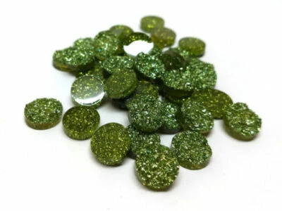 10 piezas Cabujones Adorno Resina Druzy Verde Brillante Oliva - 12 mm Foto 1 de 2