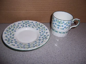 SET TAZZE DA TÈ E PIATTINI VINTAGE AYNSLEY BONE CHINA DEMI MODELLO "FORGET ME NOT" - Foto 1 di 3