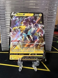 Raikou V - Ultra Raro - SWSH09: Brilliant Stars - 048/172 - Pokemon - Casi Nuevo - Imagen 1 de 8