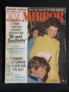 TV RADIO MIRROR Magazine January 1967 Jackie Kennedy Stefanie Powers - Picture 1 of 3