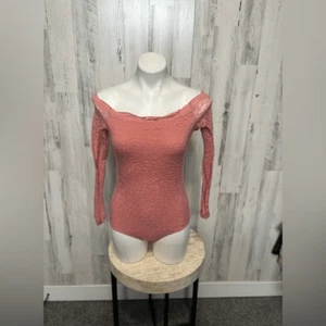 Hollister bodysuit - Picture 1 of 7