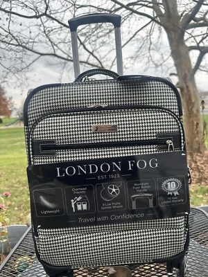 LONDON FOG ABBEY III COLLECTION 20' EXPANDABLE -WHEEL SPINNER CARRY ON LUGGAGE - Image 1 of 4
