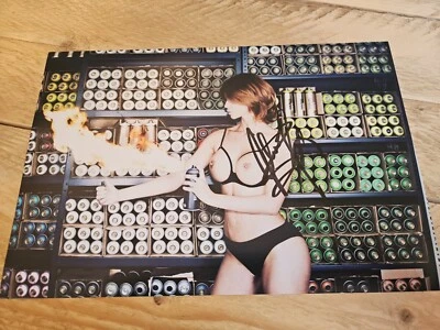 MICAELA SCHÄFER (EROTIK) signed Foto 20x30 Autogramm (794) COA - Bild 1 von 2