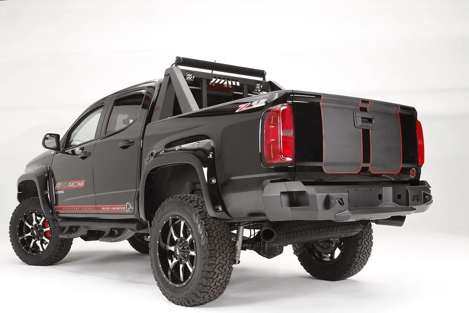 Parachoques trasero para GMC Canyon 2015-2023, Fab Fours CC15-W3350-1 Foto 1 de 4