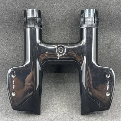 Soporte de barra aerodinámica baja de fibra de carbono 3T Aduro para bicicleta de triatlón con freno de llanta Cervelo P5 Foto 1 de 4