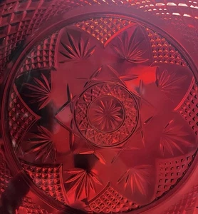 Luminarc Cristal D'Arques Durand Vintage Ruby Red 3 x Dinner Plates 1 x Bowl - Picture 1 of 6