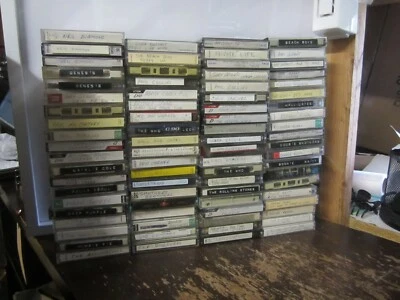 LOT of 80 VINTAGE (none original) tapes some rock,and much more!  Foto 1 de 4