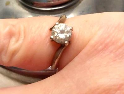 ANELLO solitario zircone bianco taglio brillante argento 925 usato mis 11 - Immagine 1 di 4