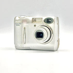 Nikon COOLPIX E5600 Compact Digital Camera From Japan - Picture 1 of 11