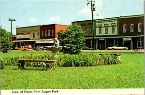 Vintage Postcard View of Stores Plaines GA President Jimmy Carter Sign - Picture 1 of 3
