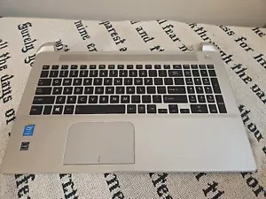 TOSHIBA Satellite S55t-B5273 Poggiapolsi TouchPad Retroilluminazione Tastiera ALTOPARLANTI Porte - Foto 1 di 18