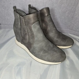 BARETRAPS 9M Womens Gray Non-Slip Odor Control Jaci Round Toe Wedge Booties - Picture 1 of 11