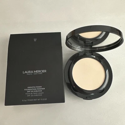 Laura Mercier Smooth Finish Foundation Powder 1N2 #02 9.2 g - Image 1 of 3