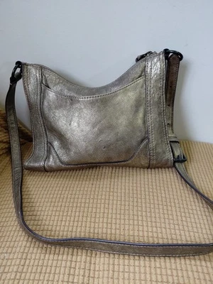 Frye Melissa Metálico Dorado Bronce Cuero Bandolera Cartera Cremallera Bolso Bolsillos Foto 1 de 4