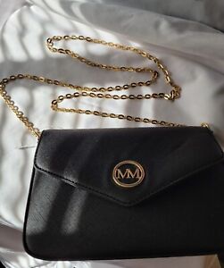 MM Handbag Purse Gold Tone Chain Strap. Fun Ridged Design For Your Night Out